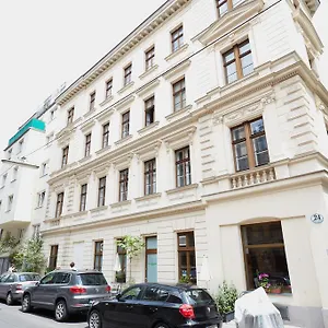 Apartamento Traditional Tav - Entire, Viena