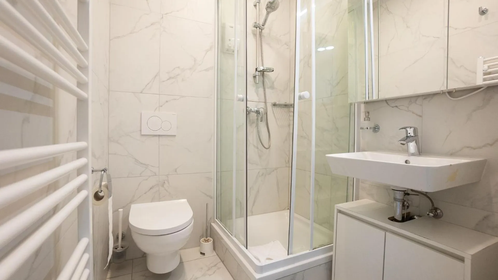 Comfort Studio With Queen-Size Bed, Self Check-In Vienne